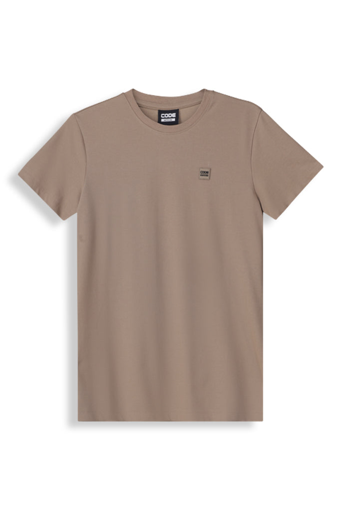 Crew neck t-shirt in desert taupe, made from 100% cotton with ribbed neckline and slim fit for everyday comfort.